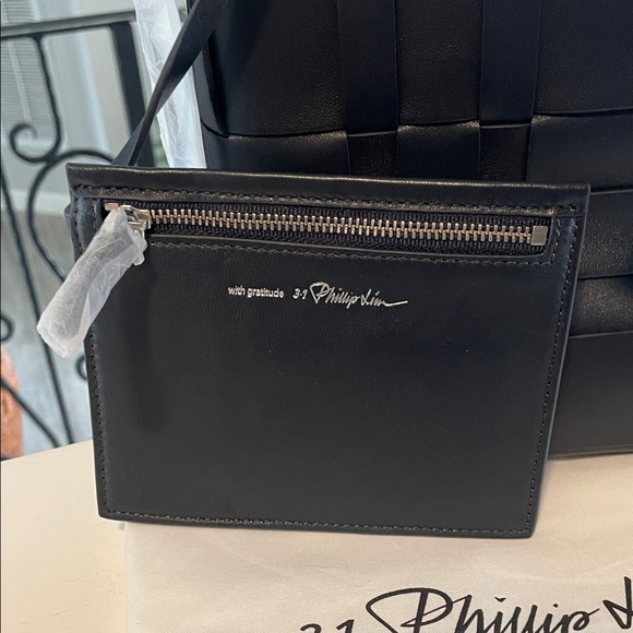 Black Woven Leather Tote Bag - Picture 6 of 9